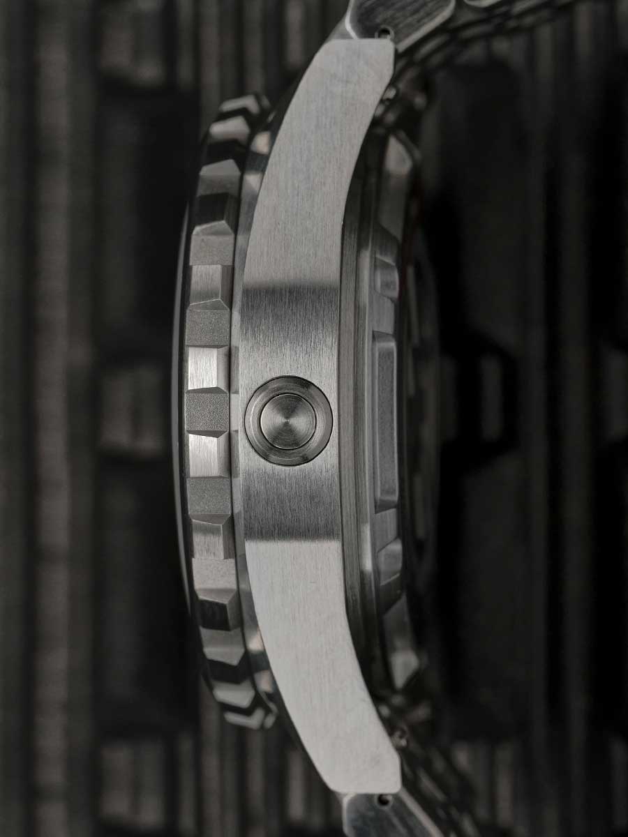TITAN White - Image 6