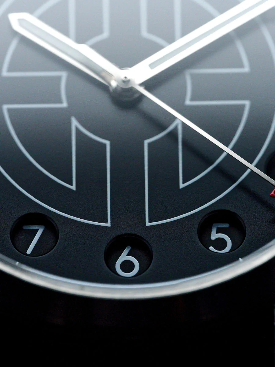 Twenty-Four 40 Erebus White - Image 7